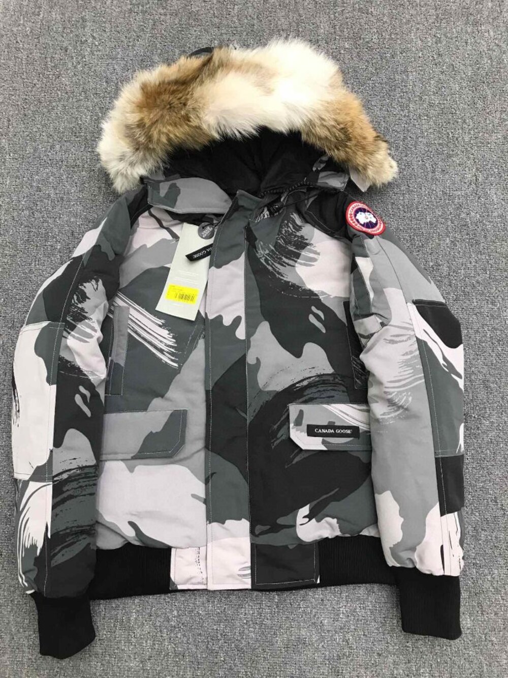 Canada Goose Chilliwack Bomber Jacket – Brush Camo